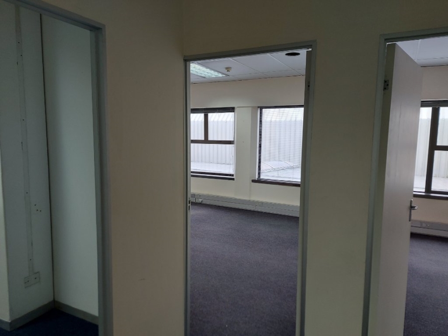 To Let commercial Property for Rent in Rondebosch Western Cape